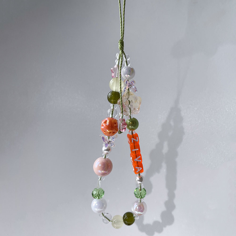 Women Fashion Names - Gepersonaliseerde naam telefoonhanger met aangepaste oranje